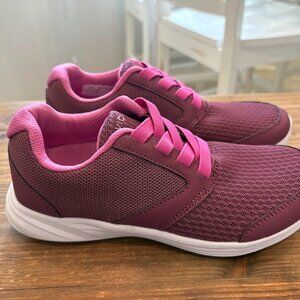Vionic Shay Sneaker Berry Women 5 NWB Comfort Shoe Orthopedic